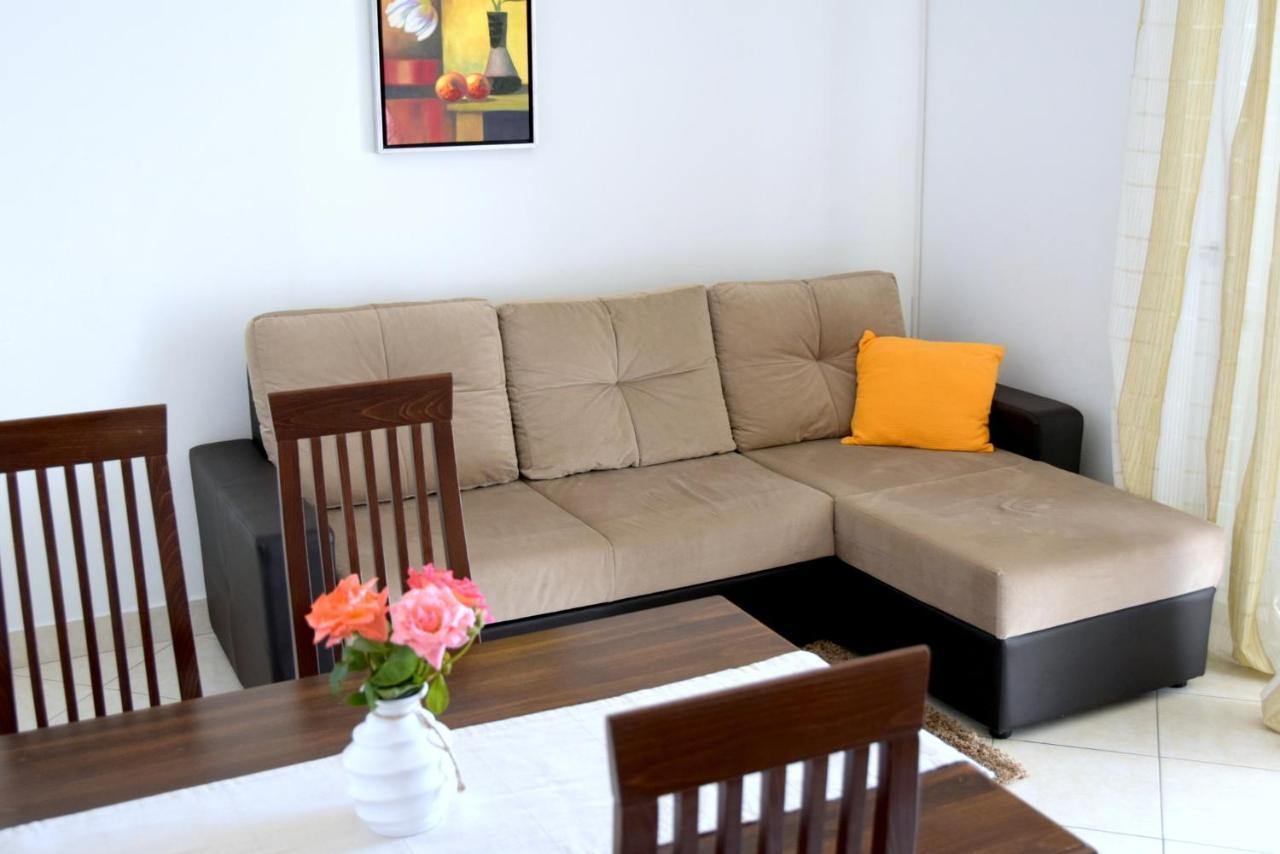James Bond Apartments Palit ภายนอก รูปภาพ
